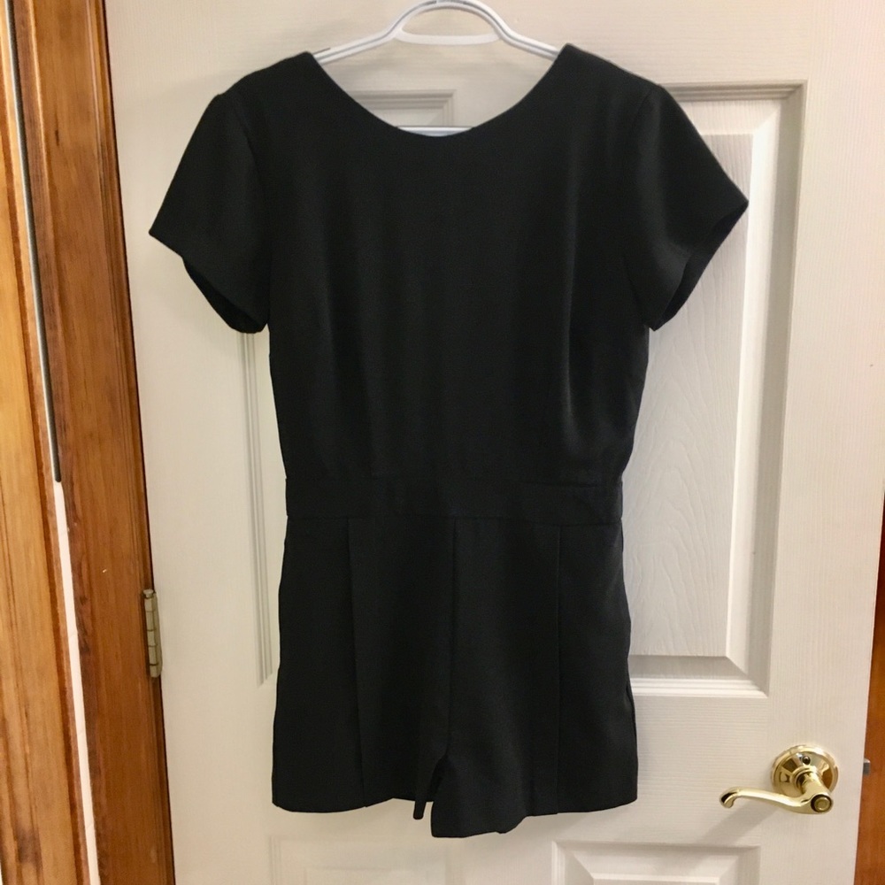 FOREVER 21 ROMPER Size S